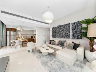 Chic Marina View Apartments on Private Beach in Dubai Harbour - 6