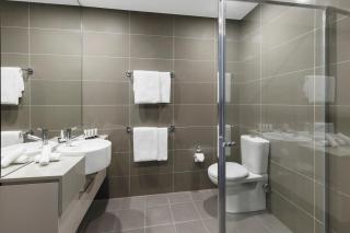 Holiday Inn & Suites Sydney Bondi Junction by IHG - 4