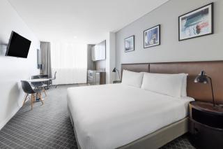 Holiday Inn & Suites Sydney Bondi Junction by IHG - 1
