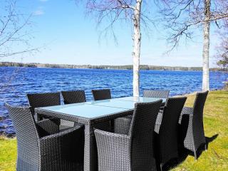 6 person holiday home in GULLSPåNG - 6