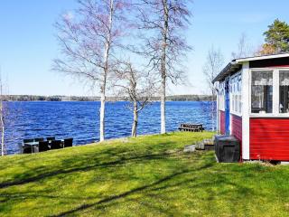 6 person holiday home in GULLSPåNG - 1