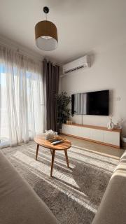 Modern & Cozy 2 BR Apartment in Madinaty - 0