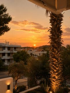 Boutique Apartment 5 min walk to Beach - 8