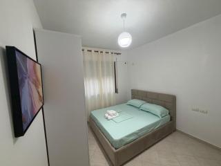 2 bdr apt with stunning sea view in the promenade - 6