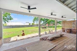 Backyard w Deck, Yoga Space 3BR 2BA Home Parking Near Domain by Austin Vacay - 9