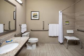 Holiday Inn Express Hotel & Suites Minneapolis - Minnetonka by IHG - 9