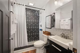 Historic downtown home with private fenced yard - 3