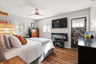 Historic downtown home with private fenced yard - 2