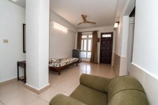 Brand New Spacious Studio Apartment For Up to 8 People In a Gated Community With Pool, Washing Machine, Kitchen and Parking Walking distance to Calangute Beach G4 - 1