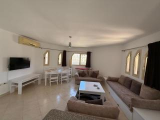appartemnt and swimming pool - 2