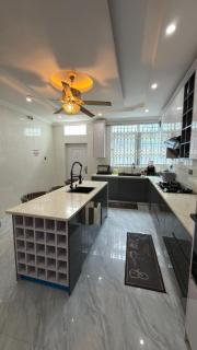 4 bedroom luxurious apartment in Bortianor - 6