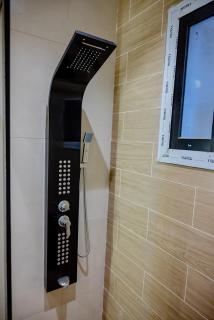 Modern 3BR Al Worood - 8