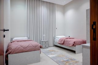 Modern 3BR Al Worood - 6