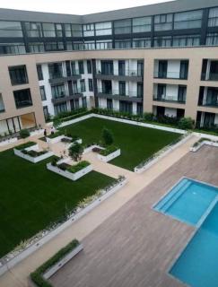 Embassy Gardens Luxury - 0