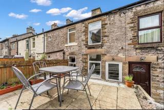 2 Bedroom House at Buxton Peak District - 1