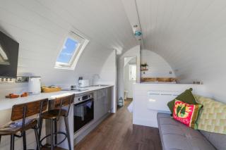 Luxury glamping pod at Spey Bay on the Moray Coast - 8