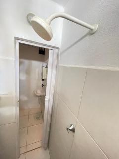 Suíte Quarto Casal com Wi-Fi e Ar - 01 - 6