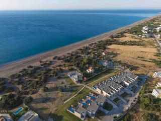 Aethrion Villas & Suites - 8