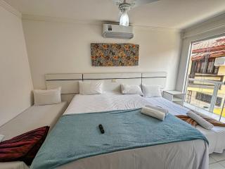 Casas no Residencial Mont Sião com 1, 2 ou 3 suítes (todas com ar condicionado) condomíno a poucos metros da praia de Taperapuã (Axé Moi), com 2 piscinas adulto, 2 infantil, sauna e 2 portarias, casas com internet privativa 300MBPS - 6