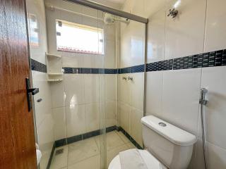 Casas no Residencial Mont Sião com 1, 2 ou 3 suítes (todas com ar condicionado) condomíno a poucos metros da praia de Taperapuã (Axé Moi), com 2 piscinas adulto, 2 infantil, sauna e 2 portarias, casas com internet privativa 300MBPS - 2