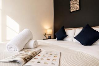 Contractor-Friendly 3-Bed Home in Darlington - 3