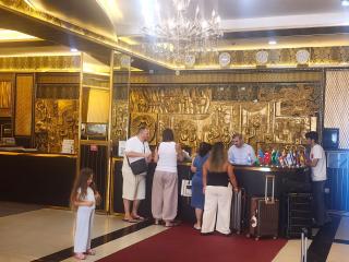 Grand Amazon Hotel - Free Massage - 3
