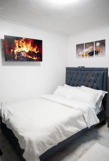 Aura luxe stays - 1