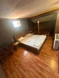 Li Yes Yerevan hotel - 7