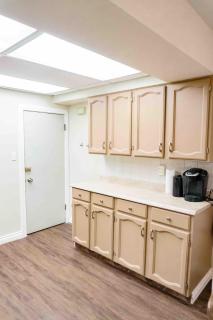 Spacious 6BR Home 4 Mins to Downtown - 6