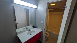 Queen Bed Hotel Room 336 - 2