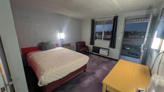 Queen Bed Hotel Room 336 - 1