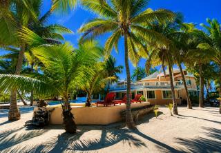 Casa Redonda - Upper Level Beachfront Villa - 7