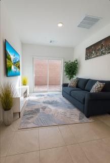 BRAND NEW Comfy Guest House in a Great Location - 0