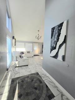 HoustonGem with a Dreamy Pool & Jacuzzi includes Wifi with 6beds - Houston - 2