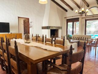 Classic and warm with a wonderful garden, Chacras - 2