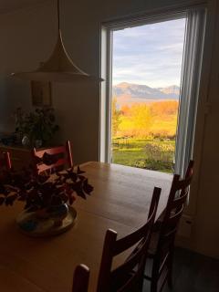 Cozy house near the beach and mountains - 2