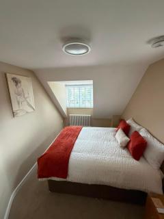CHESTERFIELDS NEWEST ACCOMMODATION at Lorien Stays - CHATSWORTH - PEAK DISTRICT- EV Point - 2