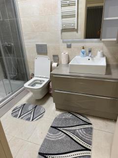 Luxury accommodation on the 19th floor in Cevahir Sky City, Skopje - 7