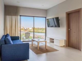Marina view, 2 minutes from the beach - 9