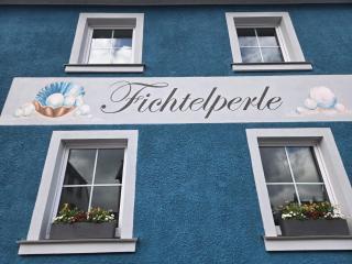 Ferienwohnung mit mehreren Wohneinheiten - 0