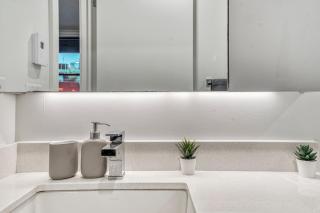 Luxury Feel Stay - Old Port Montreal - 4