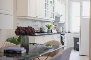 Elegant Marble 3BR Near Opera House Grand Windows - 4
