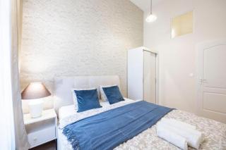 Elegant Marble 3BR Near Opera House Grand Windows - 2