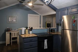 Rocky Hill Retreat - 8