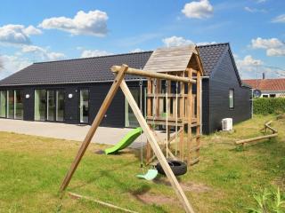 5 star holiday home in Hadsund - 6
