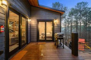 IIII Pines and a Cone I Sleeps 18 I Hot Tub I Game Room - 5