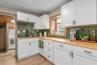 Renovated 1 Bed Near US-54 Fenced Yard + W/D - 8