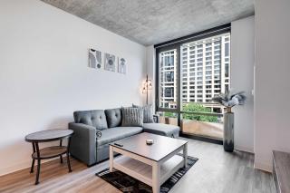 Wabash 4BR - Pool Free In & Out Parking 2 - 0