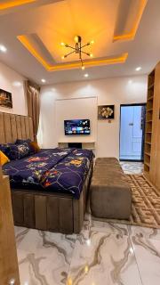 DHoneys Apartment - 4