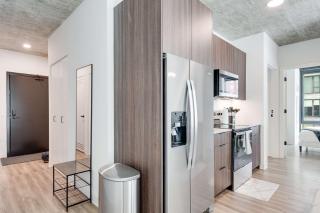 Wabash 4BR - Pool Free In & Out Parking 5 - 7